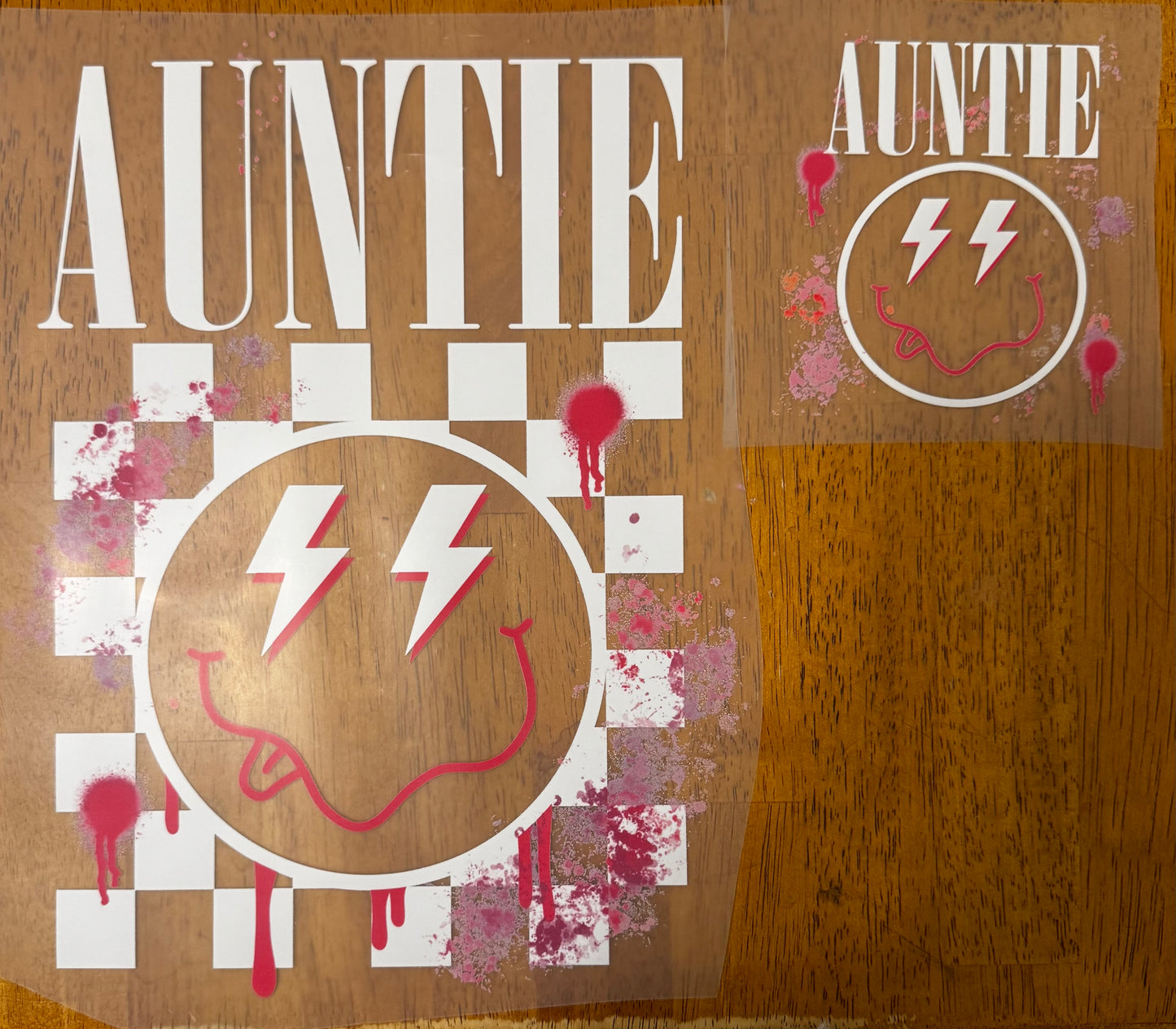 "Auntie w/pocket"