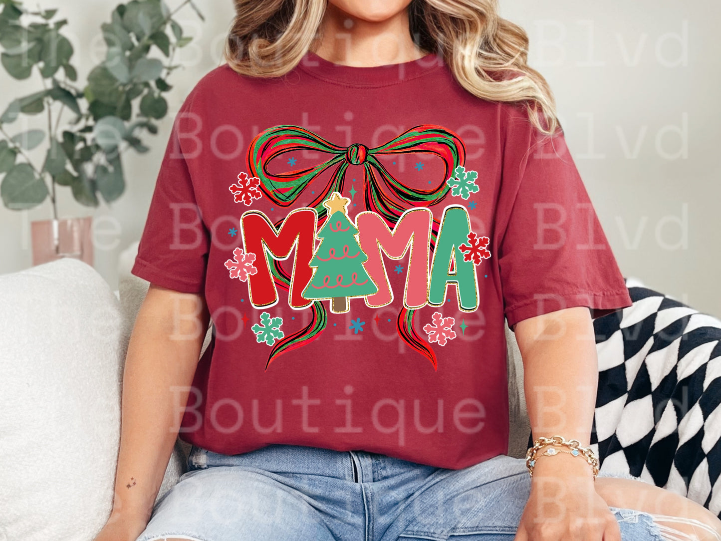 “Christmas Mama" t-shirt