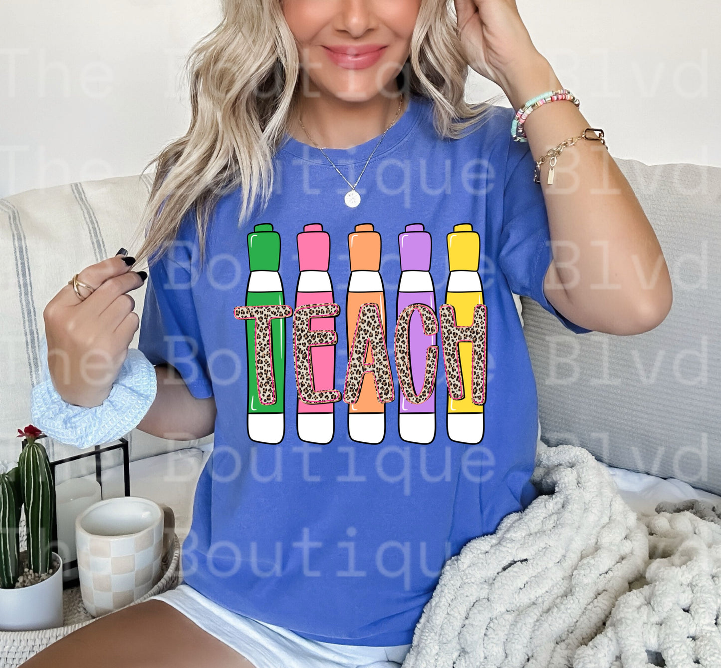 "Teach, markers" t-shirt