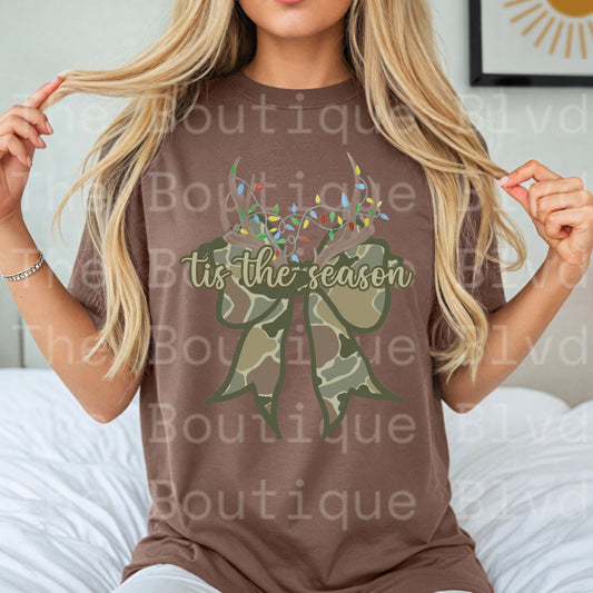 “Christmas bow antlers" t-shirt