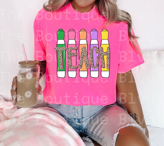 "Teach, markers" t-shirt