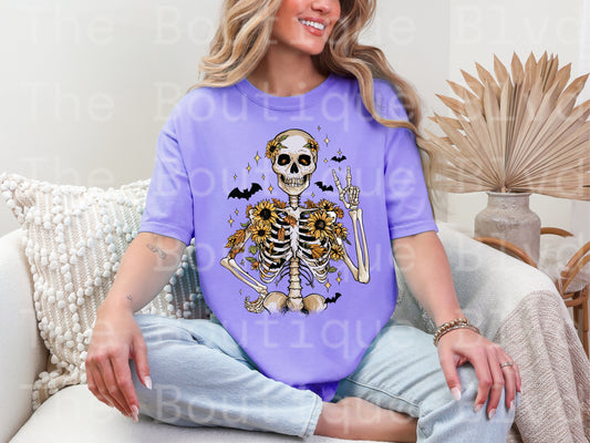 “Spooky Skelly” t-shirt