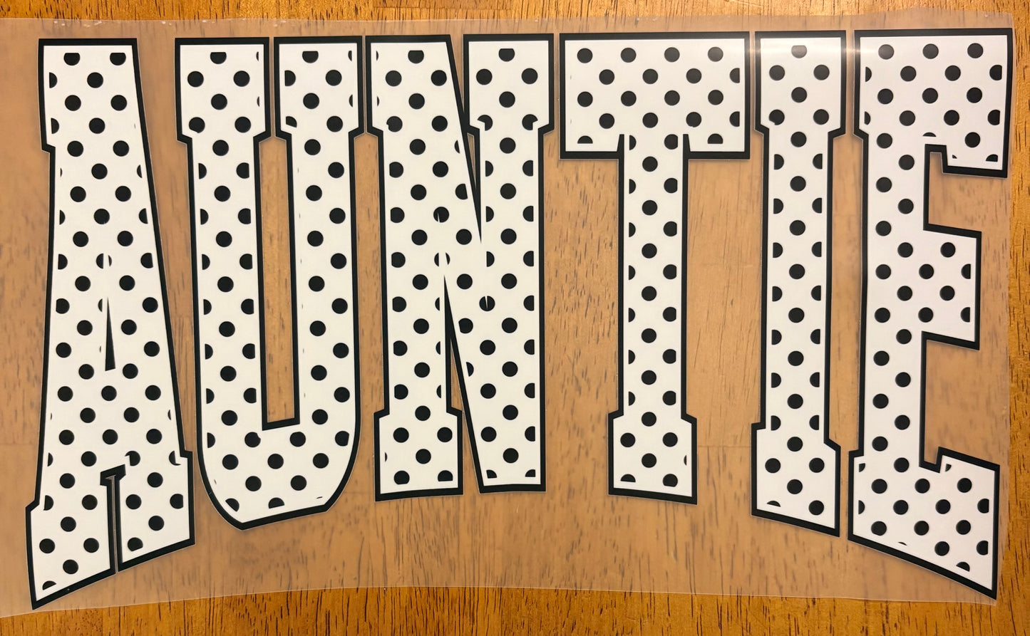 "Polka dot auntie"